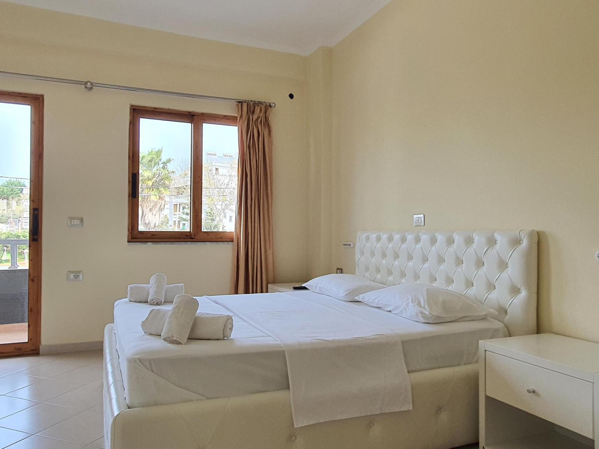 Mintt Hotel Ксамил Экстерьер фото