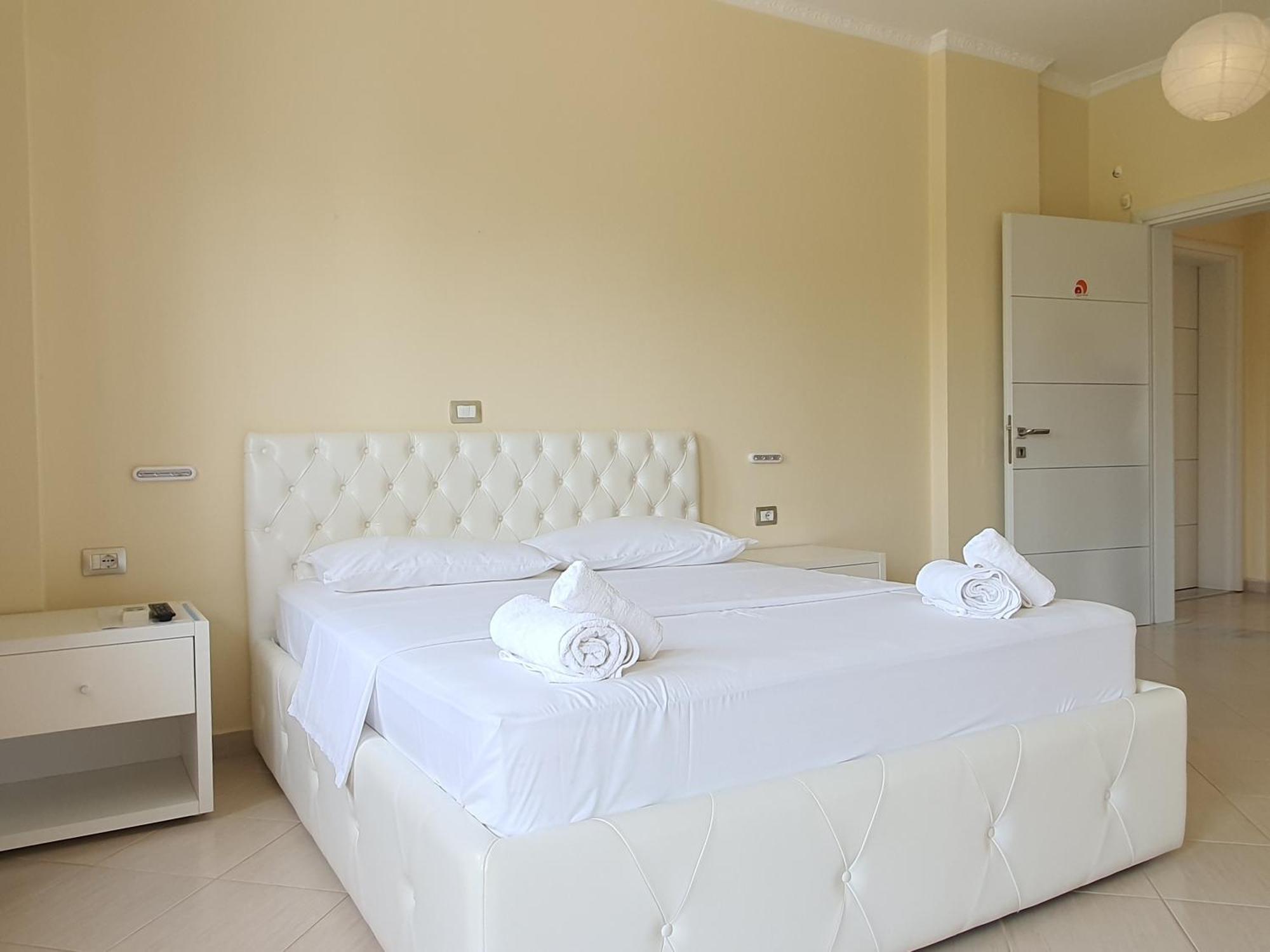 Mintt Hotel Ксамил Экстерьер фото