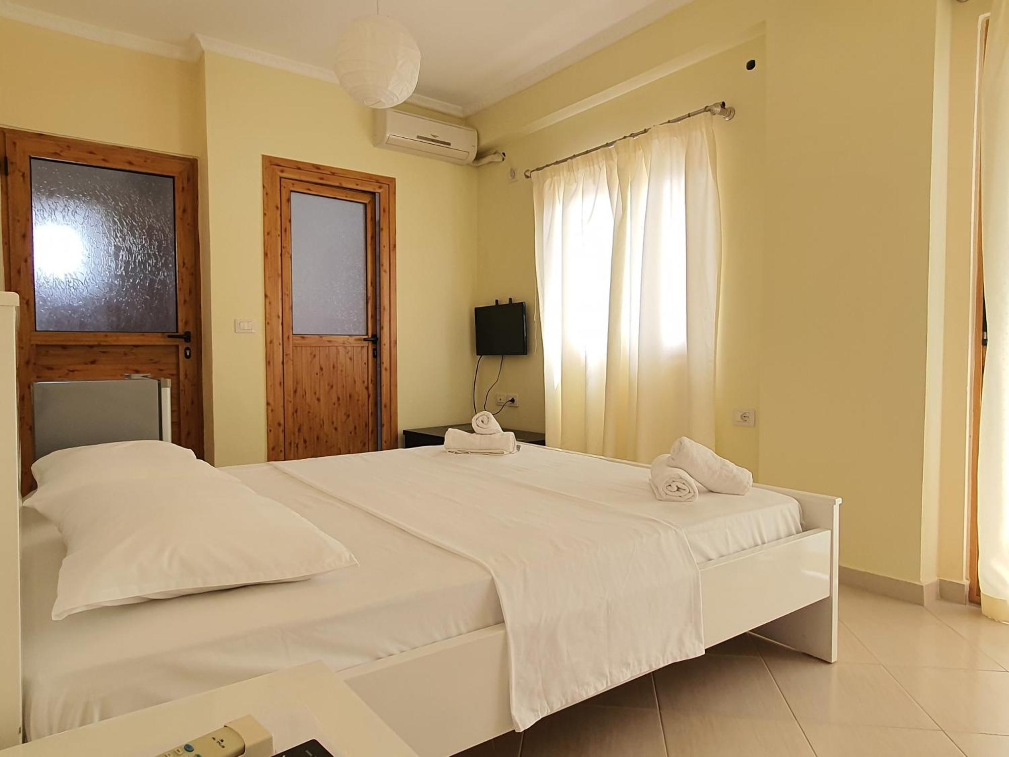 Mintt Hotel Ксамил Экстерьер фото