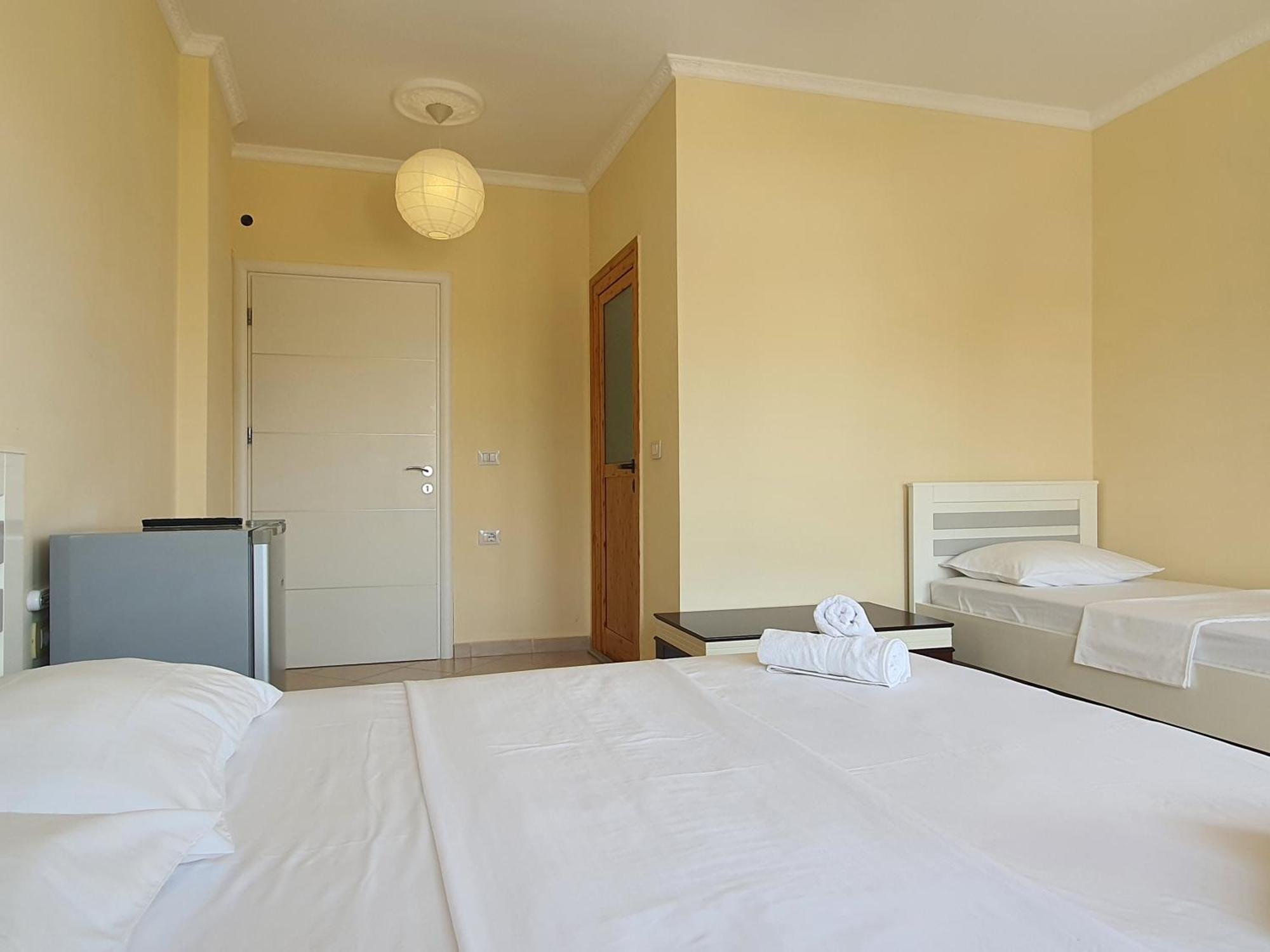 Mintt Hotel Ксамил Экстерьер фото